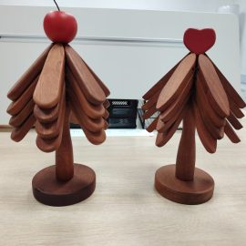 Folding Wooden Tree Coaster – Creative Pine Tree Shape Drink Mat for Home Decor & Table Protection