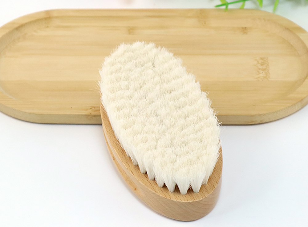 Oval Dry Body Brush 
